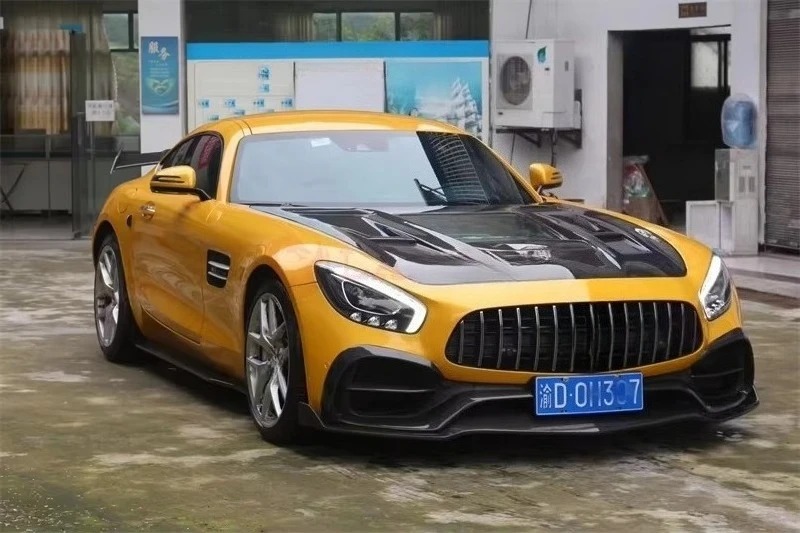 Carbon Fiber R Style Body Kit for  GT GTS 2015-2019 Front Lip Rear Diffuser Spoiler Side Skirts